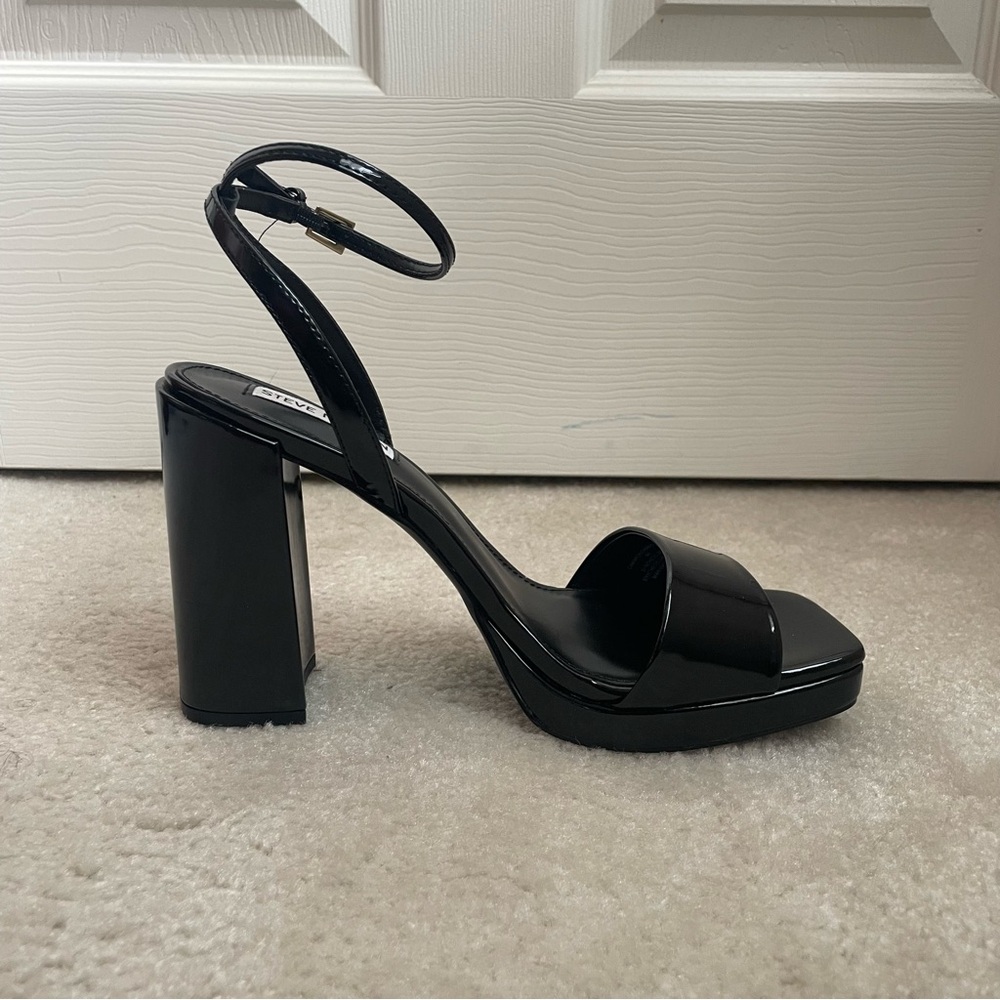 Steve Madden Black Camaron Heels